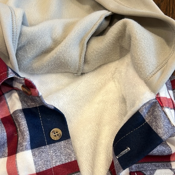 Flannel “Shacket”—“sweatshirt/jacket” - Picture 3 of 4